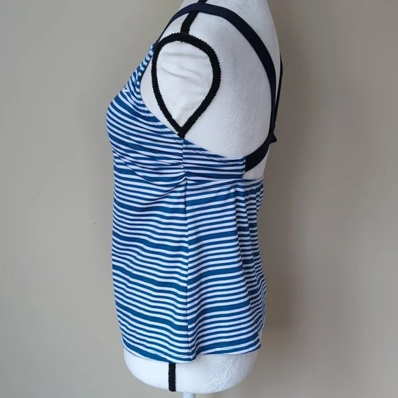 Nike Stripe V-Back Tankini Swimsuit Top MEDIUM Blue White Athletic - Picture 8 of 16